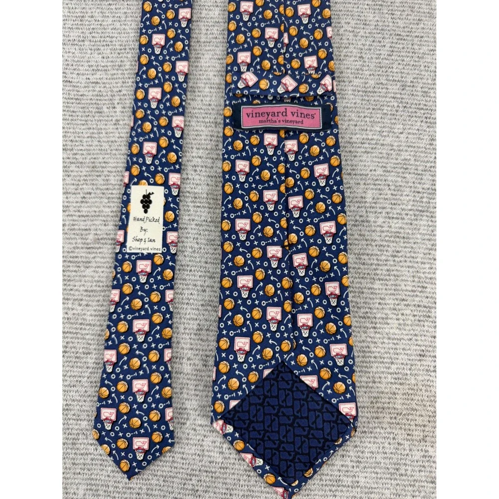 Vineyard Vines Mens Navy Blue Basketball Silk Tie Hoop Game Strategy USA Made